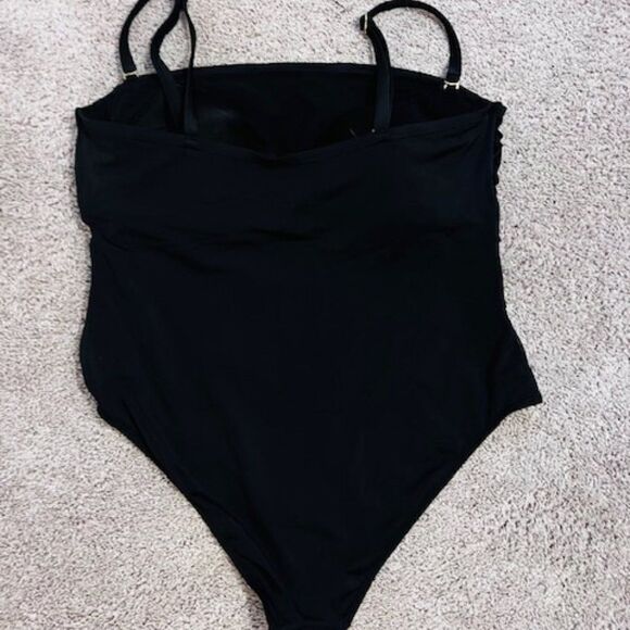 Swimsuits for All Mesh Wrap Bandeau Swimsuit size 24 - Picture 4 of 8